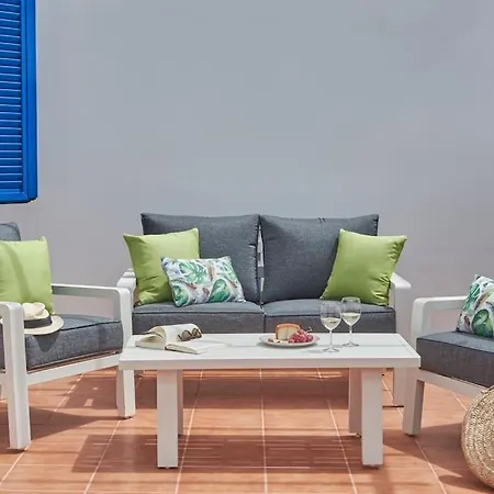 Maria Del Mar 2 Minutes To Supermarkets, 10 Minutes To Marina Rubicon, Pool, High Speed Wifi Коста Бланка