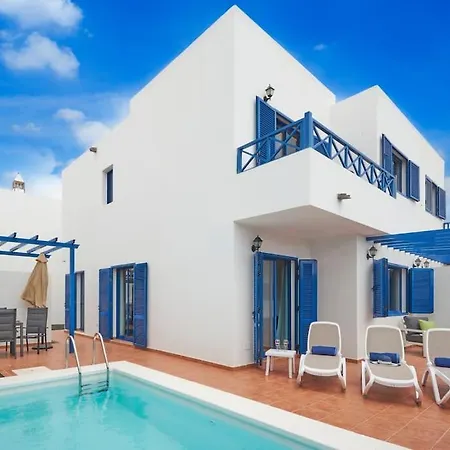 Maria Del Mar 2 Minutes To Supermarkets, 10 Minutes To Marina Rubicon, Pool, High Speed Wifi Дом отдыха