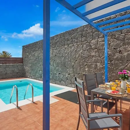 Maria Del Mar 2 Minutes To Supermarkets, 10 Minutes To Marina Rubicon, Pool, High Speed Wifi Дом отдыха *